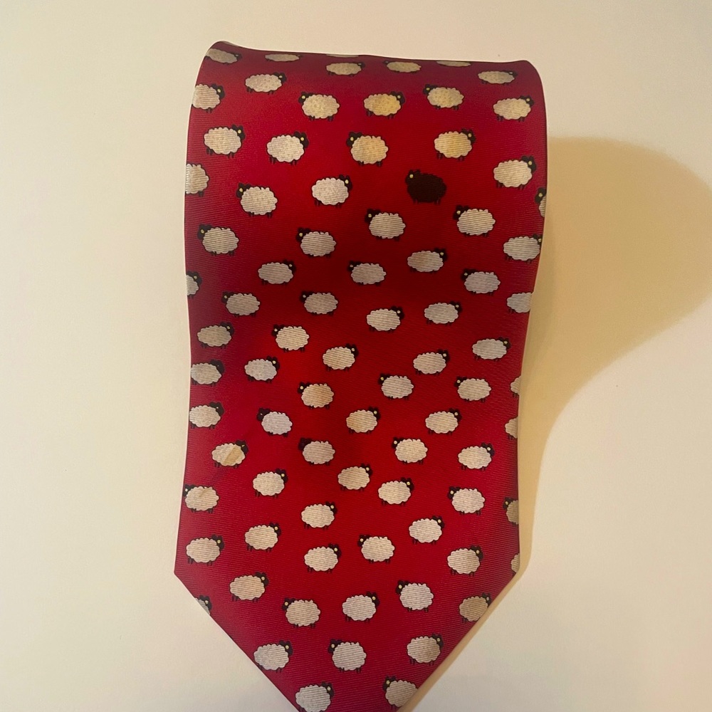 Alynn Neckwear men’s necktie (Black Sheep)